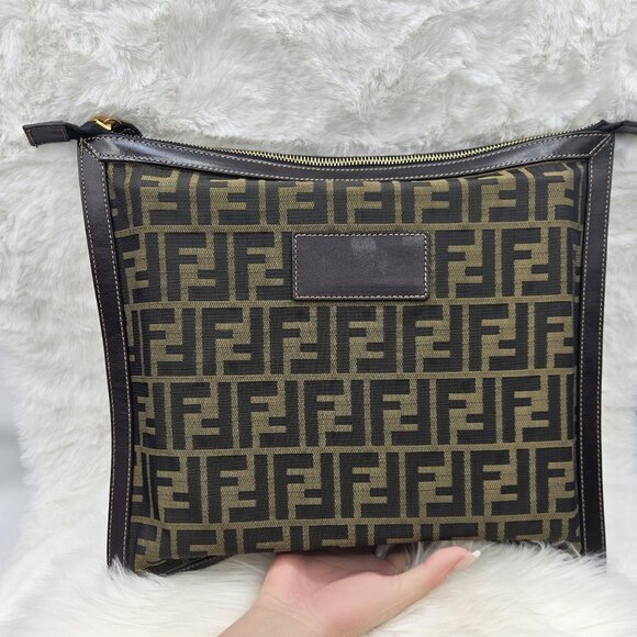 FENDI Zucca Pattern FF Clutch - Picture 6 of 17